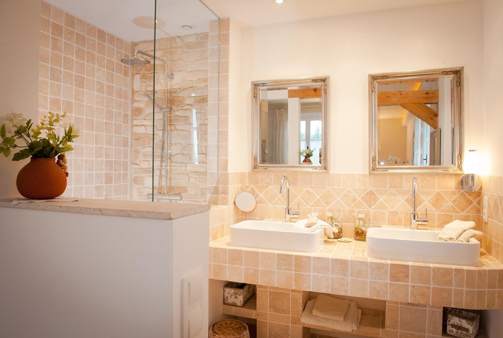 Les 4 Elements Bed and Breakfast Tourrettes-sur-Loup Værelse billede
