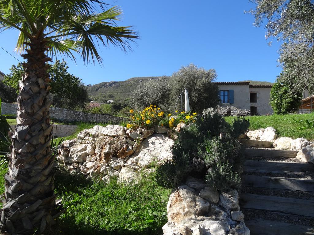 Les 4 Elements Bed and Breakfast Tourrettes-sur-Loup Eksteriør billede