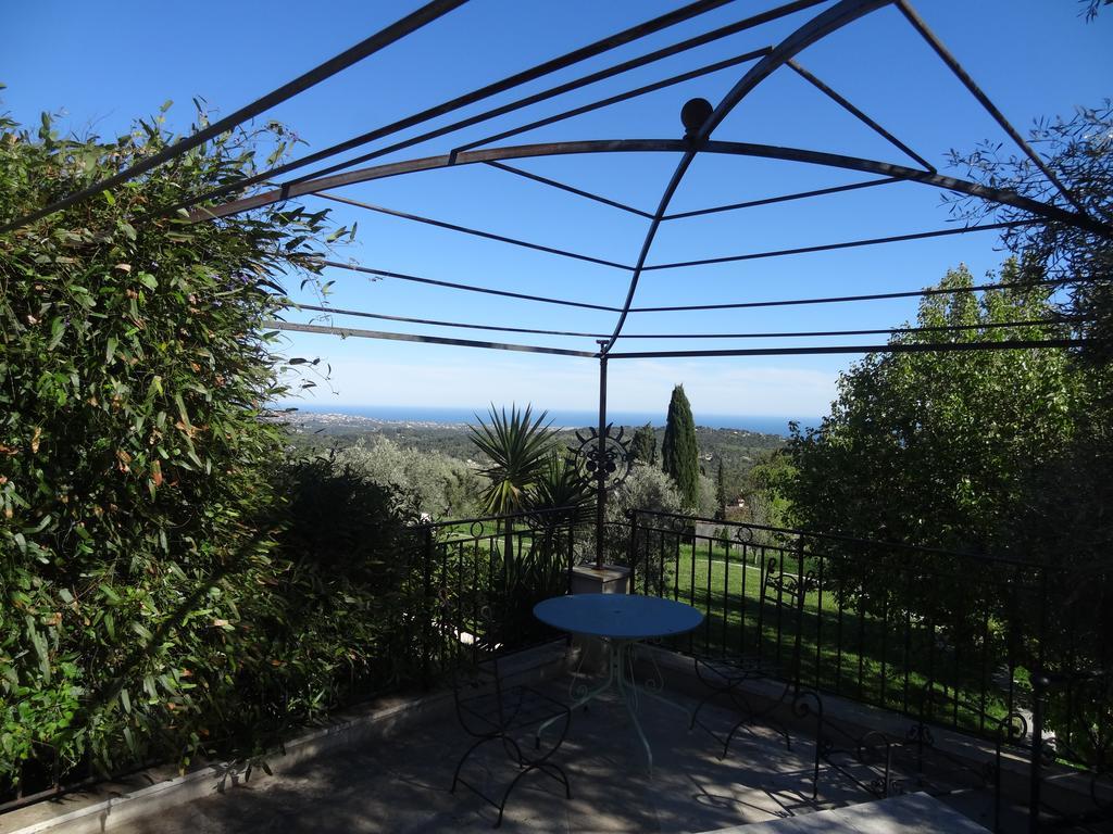 Les 4 Elements Bed and Breakfast Tourrettes-sur-Loup Eksteriør billede