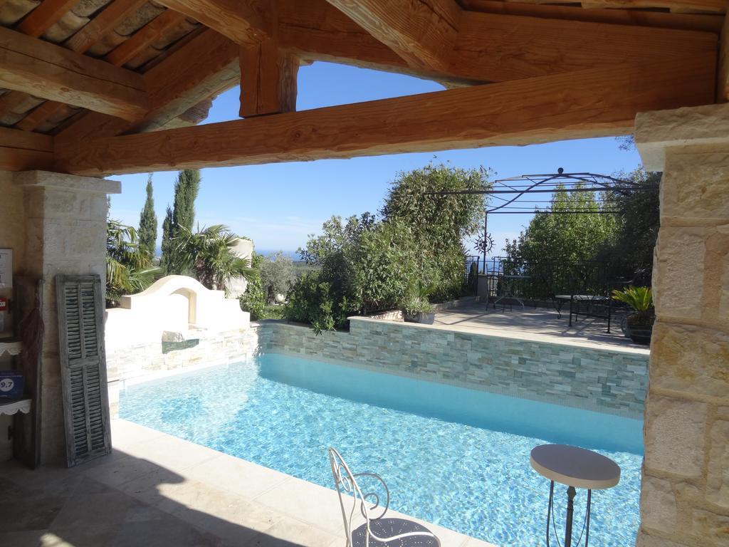Les 4 Elements Bed and Breakfast Tourrettes-sur-Loup Eksteriør billede